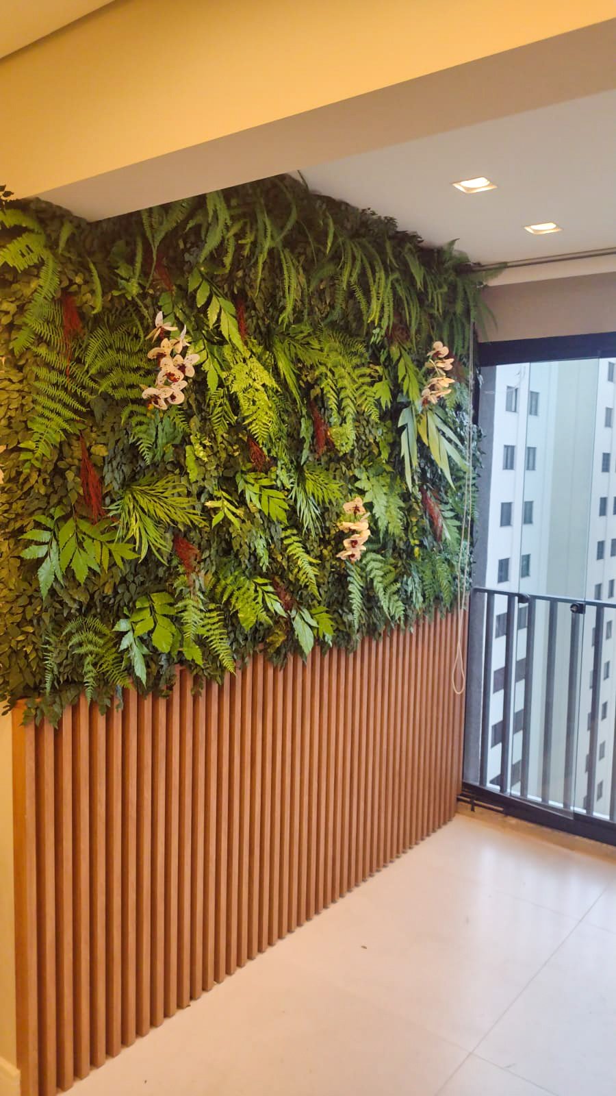 Mix de Folhagens com Flores